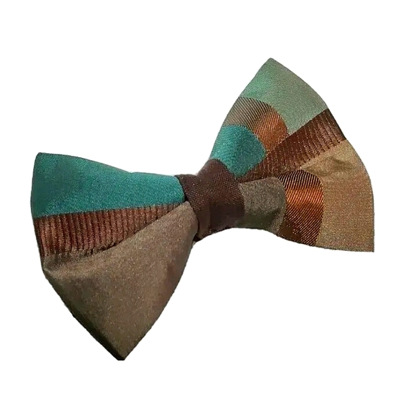 Father's Day Exclusive TROUPE Treasure Chest Bowtie. Pre-tied Handmade 4.5"x3" - Picture 2 of 4